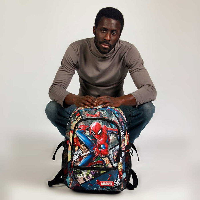 Marvel Spiderman Mochila Fight FAN 2.2 Panels Urbana Ligera Multicolor