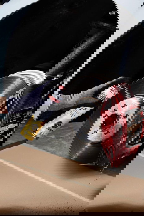 Sonax Limpiador de Frenos y Piezas SX04834000 Potente Limpieza de Embragues y Motores