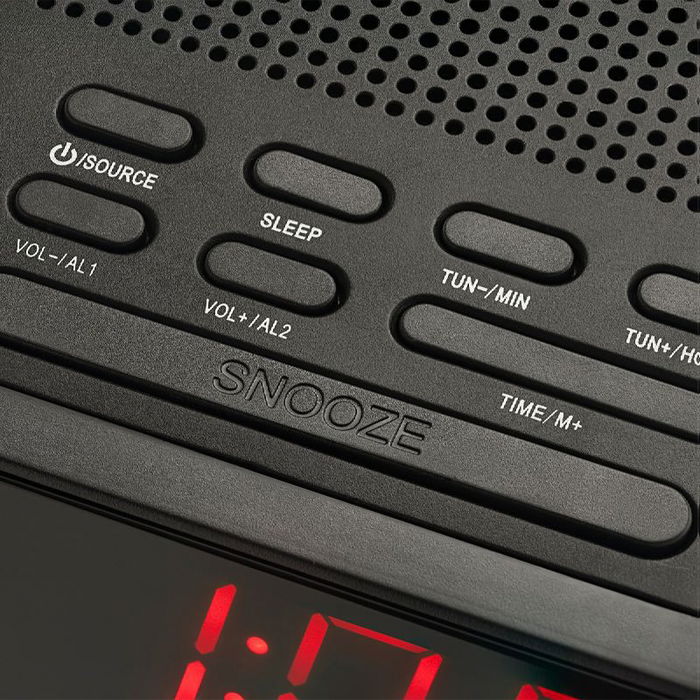 Daewoo Radio Reloj Despertador con Sintonizador AM/FM y Entrada Auxiliar de 3.5mm para Conectar Dispositivos Externos