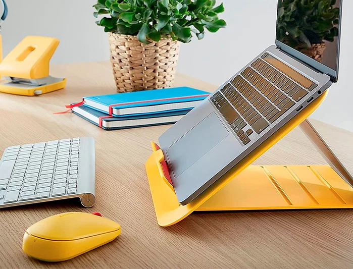 LEITZ Soporte Ergo Cosy Amarillo para Portátil de 13 a 17 Pulgadas