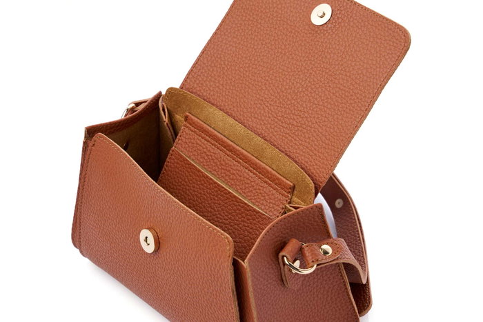 Lucky Bees Bolsa de Hombro Marrón Cuero de Polivinilo Elegante y Práctica 23x10x15 cm