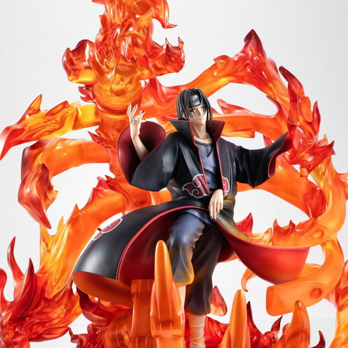 Megahouse Figura Naruto Shippuden Uchiha Itachi PVC 38 cm - Figura de anime pintada a mano con base y ventana
