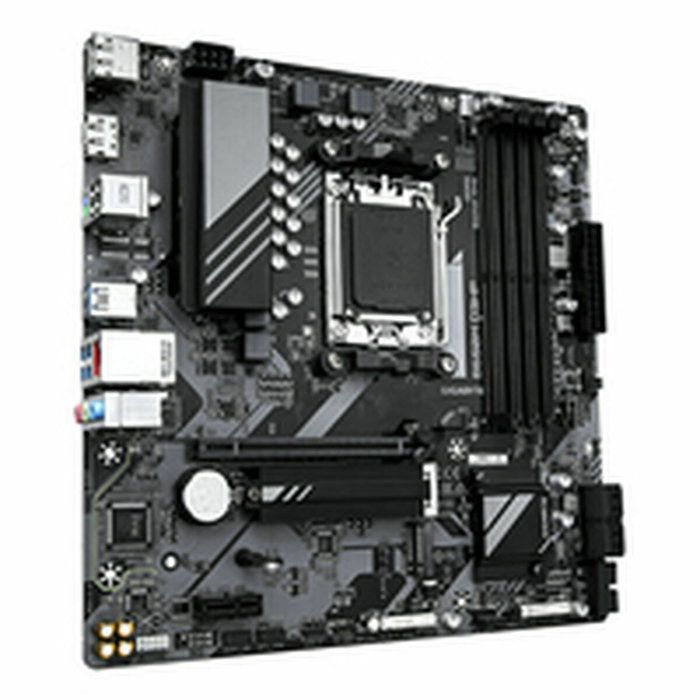 Gigabyte B650M D3HP Micro ATX AMD B650 DDR5 AM5