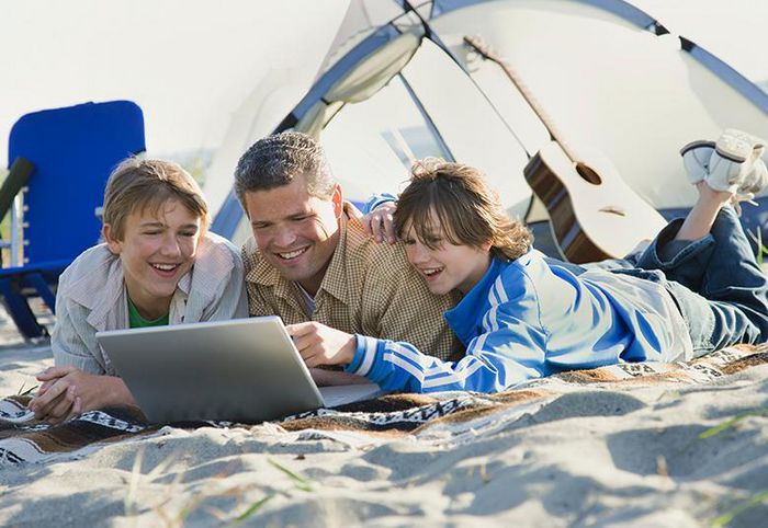 NETGEAR 6000451 Antena MIMO Omni 5G 2.5 dBi 1710-5925 MHz Negro para MR1100 MR5200 MR6500 MR6110 LM1200, con conectores TS-9/SMA, cable 100 m