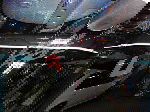 Ultra Racing URAR16-032 Barra Estabilizadora Trasera 16 mm para Suzuki Swift 2005-2009 - Ultra-R Rear Sway Bar Ultra Racing URAR16-032 Barra Estabilizadora Trasera 16 mm para Suzuki Swift 2005-2009 - Ultra-R Rear Sway Bar