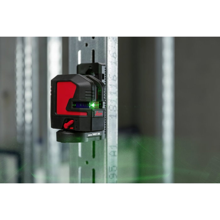 Nivel láser de líneas Leica Geosystems L2G