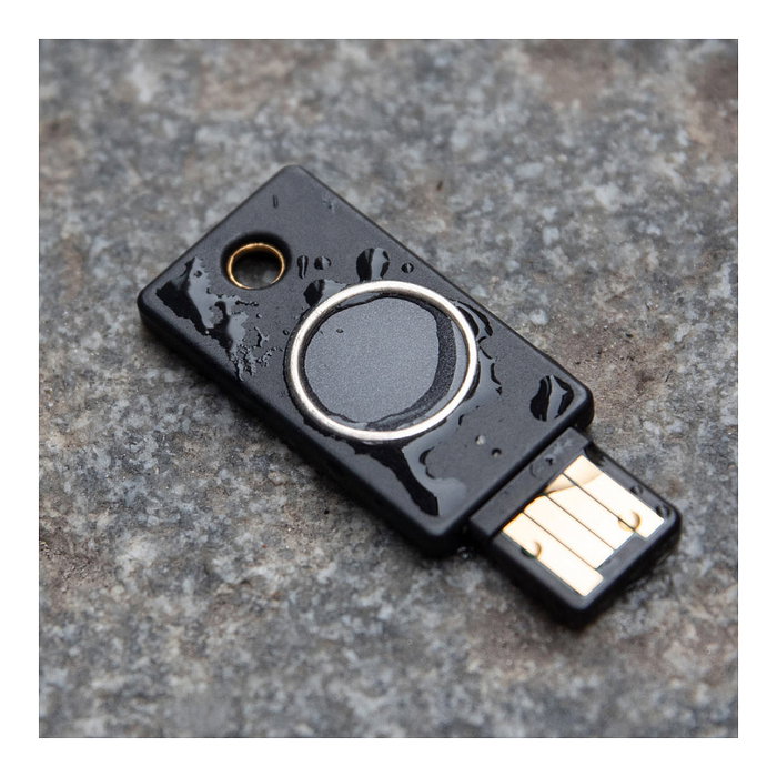 Yubico YubiKey Bio FIDO Edition USB A Negro