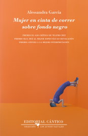 Mujer en cinta de correr sobre fondo negro, Alessandra García Rodríguez - ALMUZARA EDITORIAL