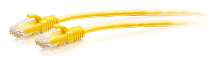 C2G Cable de Red Ethernet C2G30170 Patch Cat6a UTP 10 Gbps Snagless Slim 7ft (2.1m) Amarillo, Conectores RJ-45 Macho Chapados en Oro