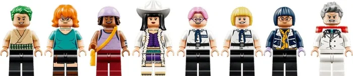 LEGO Barco de la Marina de Garp 75646 One Piece