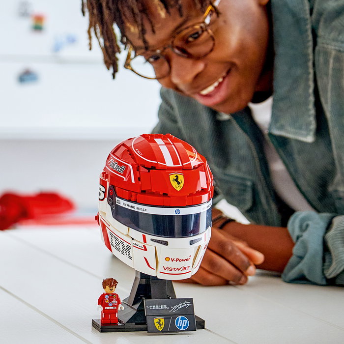 LEGO Scuderia Ferrari HP Casco Charles Leclerc 43014