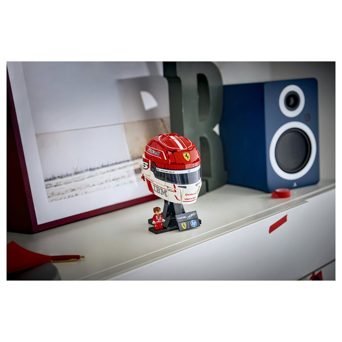 LEGO Scuderia Ferrari HP Casco de Charles Leclerc 43014, Juego de Construcción de 886 Piezas, para Mayores de 14 Años