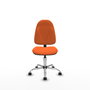 Silla de oficina Algarra con mecanismo Contacto permanente básico tapizada con Tela color Naranja. Equipada con Base cromada, Sin brazos y Ruedas autofrenantes