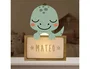 Wondee Lámpara de Noche Personalizable con Forma de Dinosaurio para Bebés - Luz Nocturna Infantil con Kit de Letras, Alimentación por USB-C y Pilas, Madera Sostenible