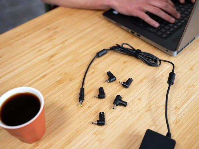 Trust Cargador para Portátil Lenovo 90W - Adaptador AC Maxo con 5+1 Conectores Intercambiables, Cable 120cm/180cm, 19V 4.74A, Negro