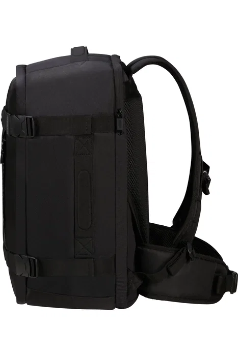 American Tourister Mochila de viaje Urban Track, 44 Litros, Negra, Unisex, con compartimento para portátil y bolsillos con cremallera