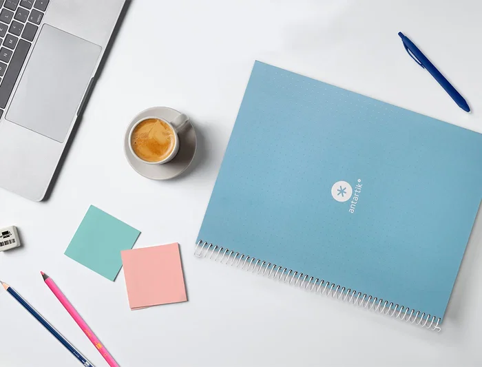 Antartik Cuaderno espiral A4 micro dots tapa forrada 80 hojas 90 gr rayado puntos celeste