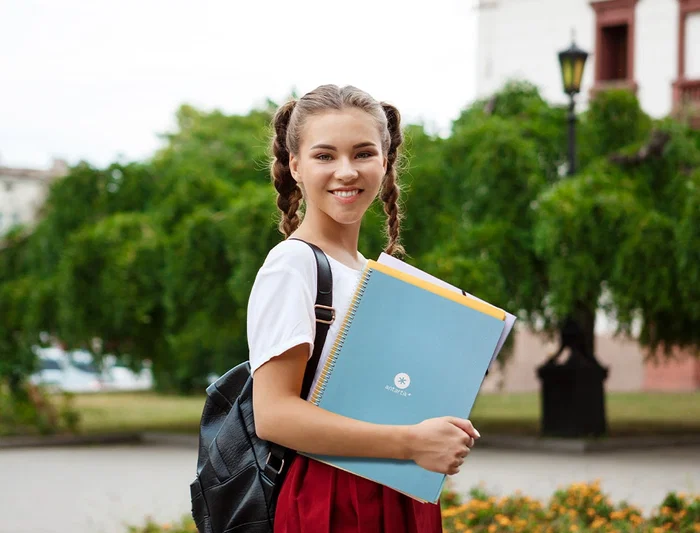 Antartik Cuaderno espiral A4 micro dots tapa forrada 80 hojas 90 gr rayado puntos celeste