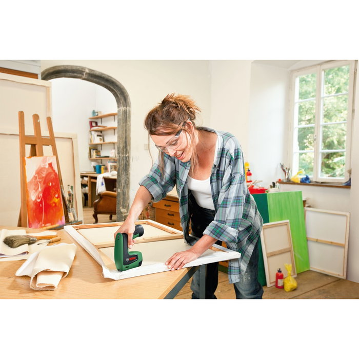 Bosch TWEO (C) Tacker con batería de 4V 2,0 Ah y accesorio para papel