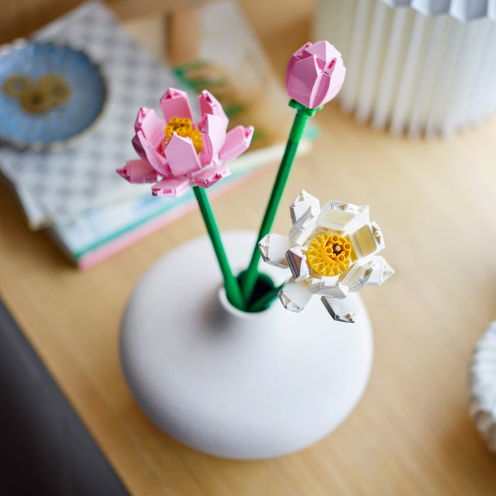 LEGO Flores de Loto 40647 Set de Construcción - Ramo de Flores Construibles con Flores de Loto en Rosa y Blanco, Decoración para Adultos