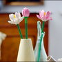 LEGO Flores de Loto 40647 Set de Construcción - Ramo de Flores Construibles con Flores de Loto en Rosa y Blanco, Decoración para Adultos