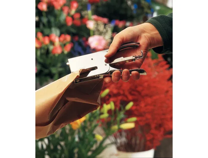 Rapid Grapadora de Tenaza K1 Capacidad 50 Hojas Usa Grapas 24/6 y 24/8