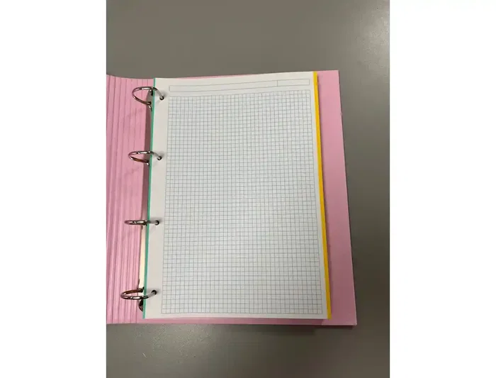 Pardo Carpeta con Recambio Din A4 Cartón Forrado 4 Anillas 35 mm Minimal Expositor 8 Unidades Pardo Carpeta con Recambio Din A4 Cartón Forrado 4 Anillas 35 mm Minimal Expositor 8 Unidades