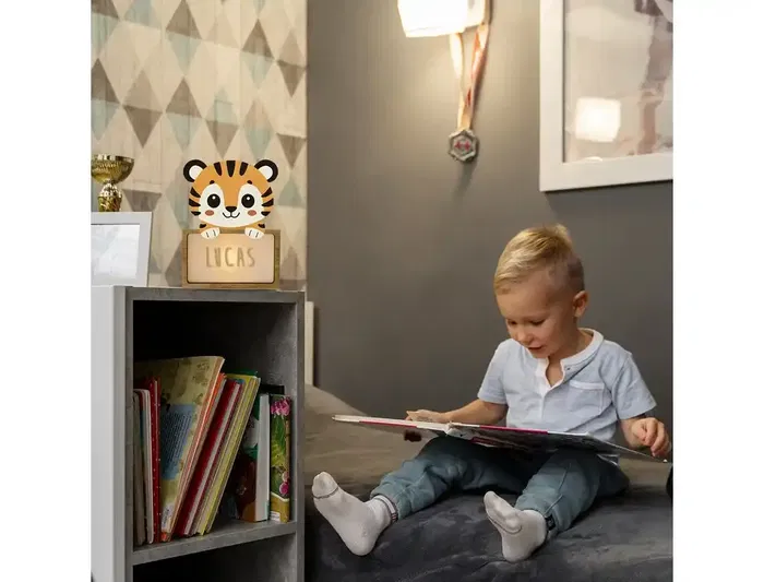 Wondee Lampara de Noche Infantil Personalizable Little Tiger de Madera Sostenible Luz Quit Miedos