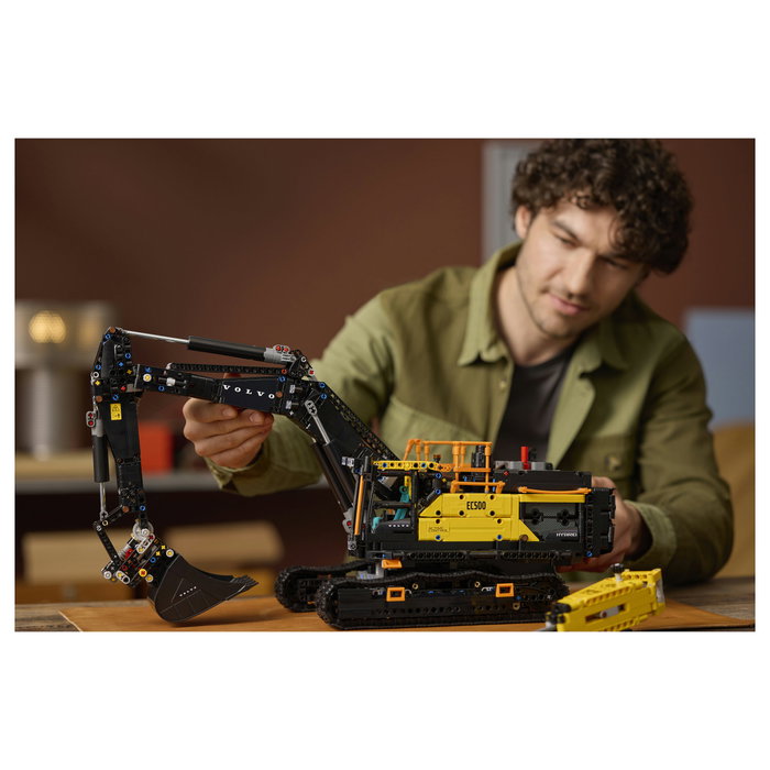 LEGO Technic Volvo EC500 Hybrid Excavator 42215