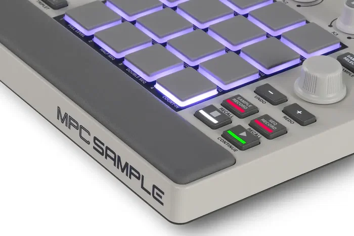 AKAIPRO AKAI MPC SAMPLE AKAIPRO AKAI MPC SAMPLE