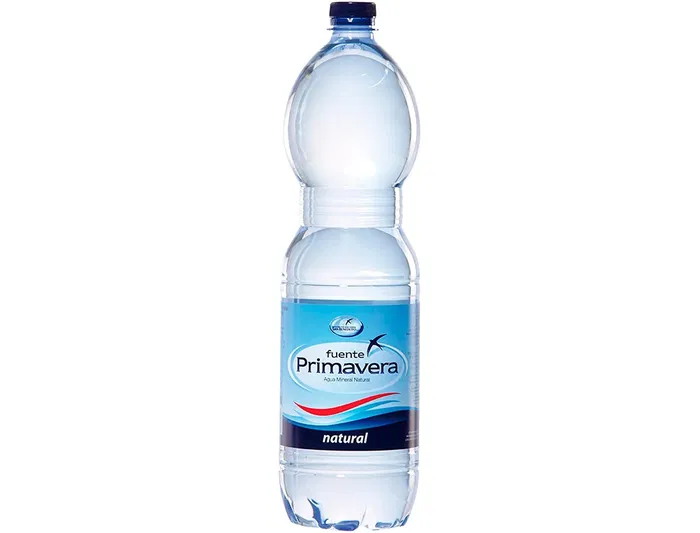Fuente primavera Agua mineral natural, de mineralización débil, botella de 1,5 l