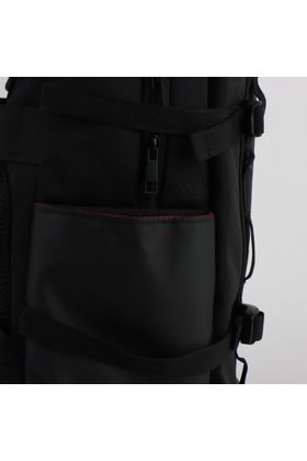 Cerdá Mochila Casual Técnica Spiderman Negra con Relieve Marvel