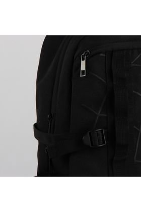 Cerdá Mochila Casual Técnica Spiderman Negra con Relieve Marvel