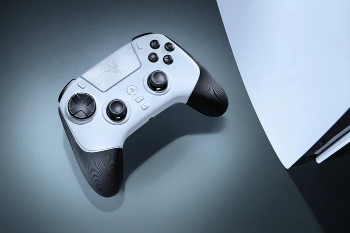 Razer Gamepad Raiju V3 Pro RZ06-05580200-R3G1 Inalámbrico y USB para PC y PlayStation 5 Color Negro Blanco