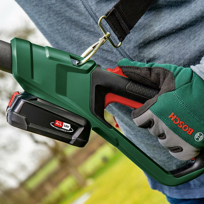 Bosch UniversalChainPole 18 Sierra de pértiga telescópica con batería 18V 2.5Ah Bosch UniversalChainPole 18 Sierra de pértiga telescópica con batería 18V 2.5Ah