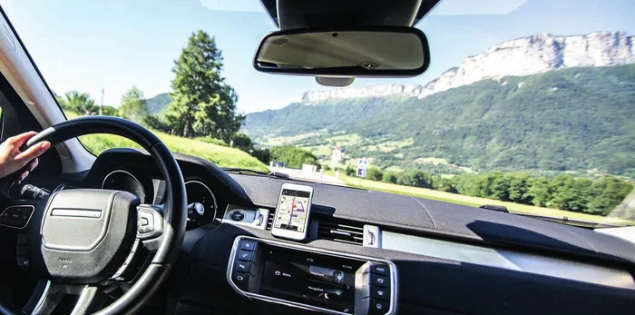 Mobilis U.FIX Soporte Pasivo para Coche para Teléfono Móvil/Smartphone Negro - Soporte para Rejilla de Ventilación