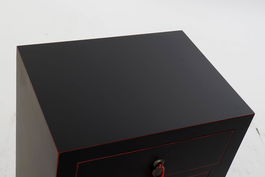 DKD Home Decor Mesita de Noche Colección Masako, Estilo Oriental, Color Negro y Rojo, Dimensiones 34 x 66 x 45 cm, con 1 Cajón y 2 Puertas