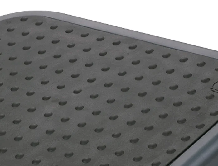 Q-connect Reposapiés ajustable con alfombrilla de caucho 450x330x85 mm Q-connect Reposapiés ajustable con alfombrilla de caucho 450x330x85 mm