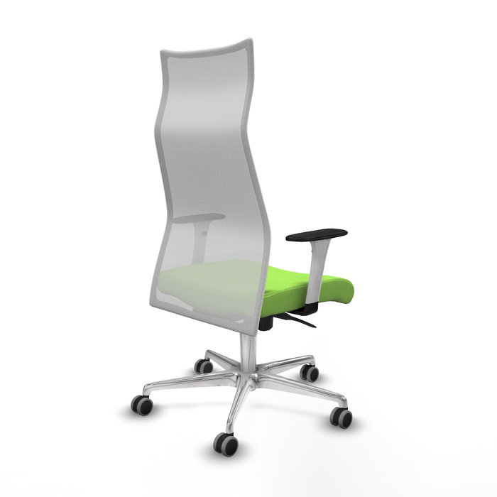 Sillón Albacete con mecanismo Sincro tapizada con Tela color Pistacho y malla color Blanco. Equipado con Base aluminio, Brazos 1D y Ruedas 65 mm parqué