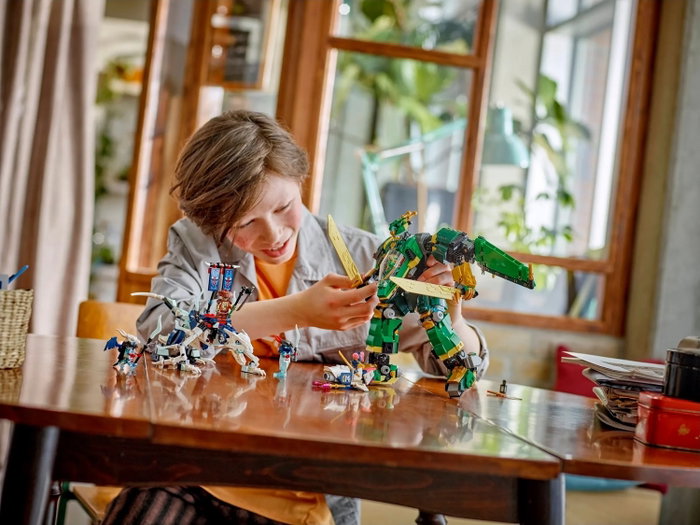 LEGO NINJAGO 71845 Lloyd's Jet-Mech LEGO NINJAGO 71845 Lloyd's Jet-Mech