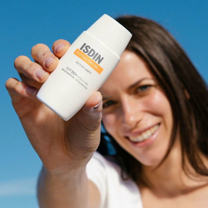 Isdin Foto Ultra 100 Active Unify Fusion Fluido SPF50+ 50 ml Isdin Foto Ultra 100 Active Unify Fusion Fluido SPF50+ 50 ml