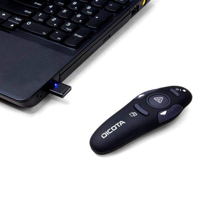 Dicota Pin Point Presentador Laser Inalambrico, Puntero para Presentaciones USB Clase 1, Alcance 10 m, Superficie Suave, Botones Intuitivos, Incluye Bateria AAA Dicota Pin Point Presentador Laser Inalambrico, Puntero para Presentaciones USB Clase 1, Alcance 10 m, Superficie Suave, Botones Intuitivos, Incluye Bateria AAA