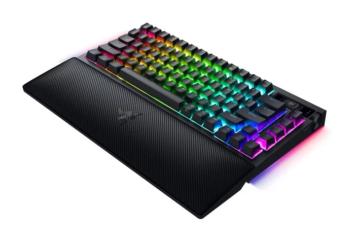 Razer BlackWidow V4 Pro 75% Teclado Mecánico Inalámbrico Gaming Layout US QWERTY Negro RGB Razer BlackWidow V4 Pro 75% Teclado Mecánico Inalámbrico Gaming Layout US QWERTY Negro RGB