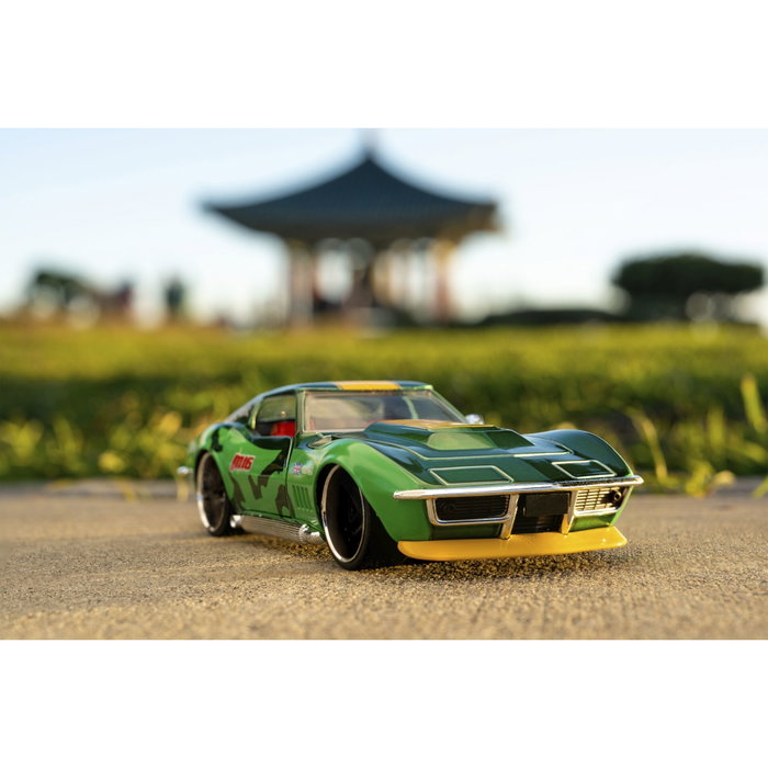 Jada Street Fighter Cammy y Chevrolet 1969 Corvette Stingray ZL1 1:24