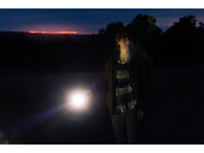 Sandberg Survivor Torch Powerbank 5000 mAh - Linterna LED, Cargador Móvil, Resistente, Martillo de Emergencia