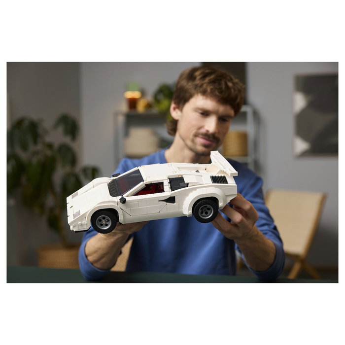 LEGO Icons Lamborghini Countach 5000 Quattrovalvole LEGO Icons Lamborghini Countach 5000 Quattrovalvole