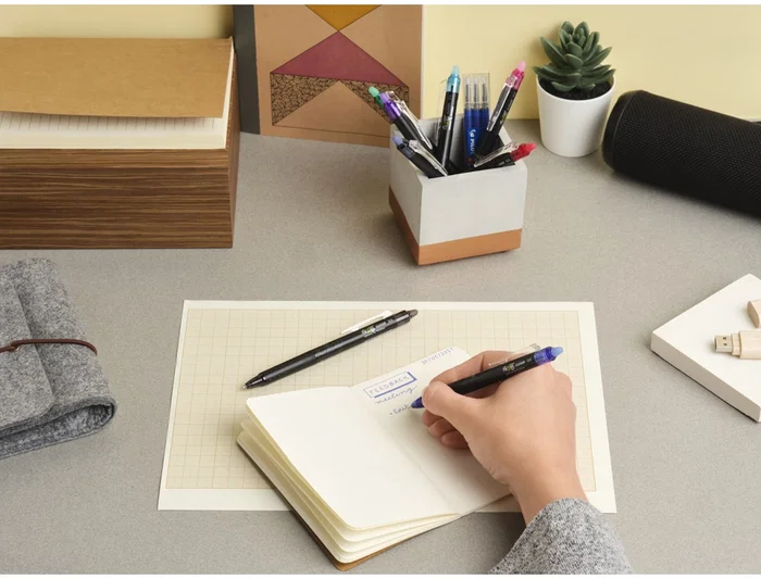 Pilot Bolígrafo Frixion Point Clicker Borrable 0.5 mm Rojo Tinta Gel Retráctil