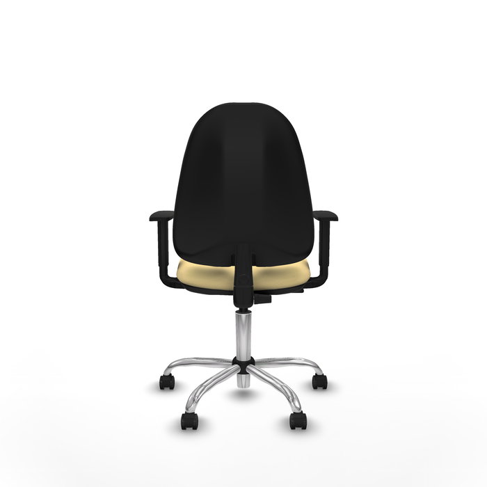 Silla de oficina Algarra con mecanismo Contacto permanente básico tapizada con Similpiel color Crema. Equipada con Base cromada, Brazos 1D y Ruedas autofrenantes