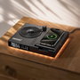 Kienzle Despertador Digital con Altavoz Bluetooth y Cargador Inalámbrico Negro