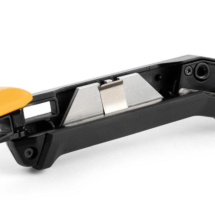 Toughbuilt Cúter de Hoja Fija con Protector Deslizante - 5 Hojas Incluidas, Mango Ergonómico Triple Inyección, Compatible con Cuchillas Trapezoidales Estándar